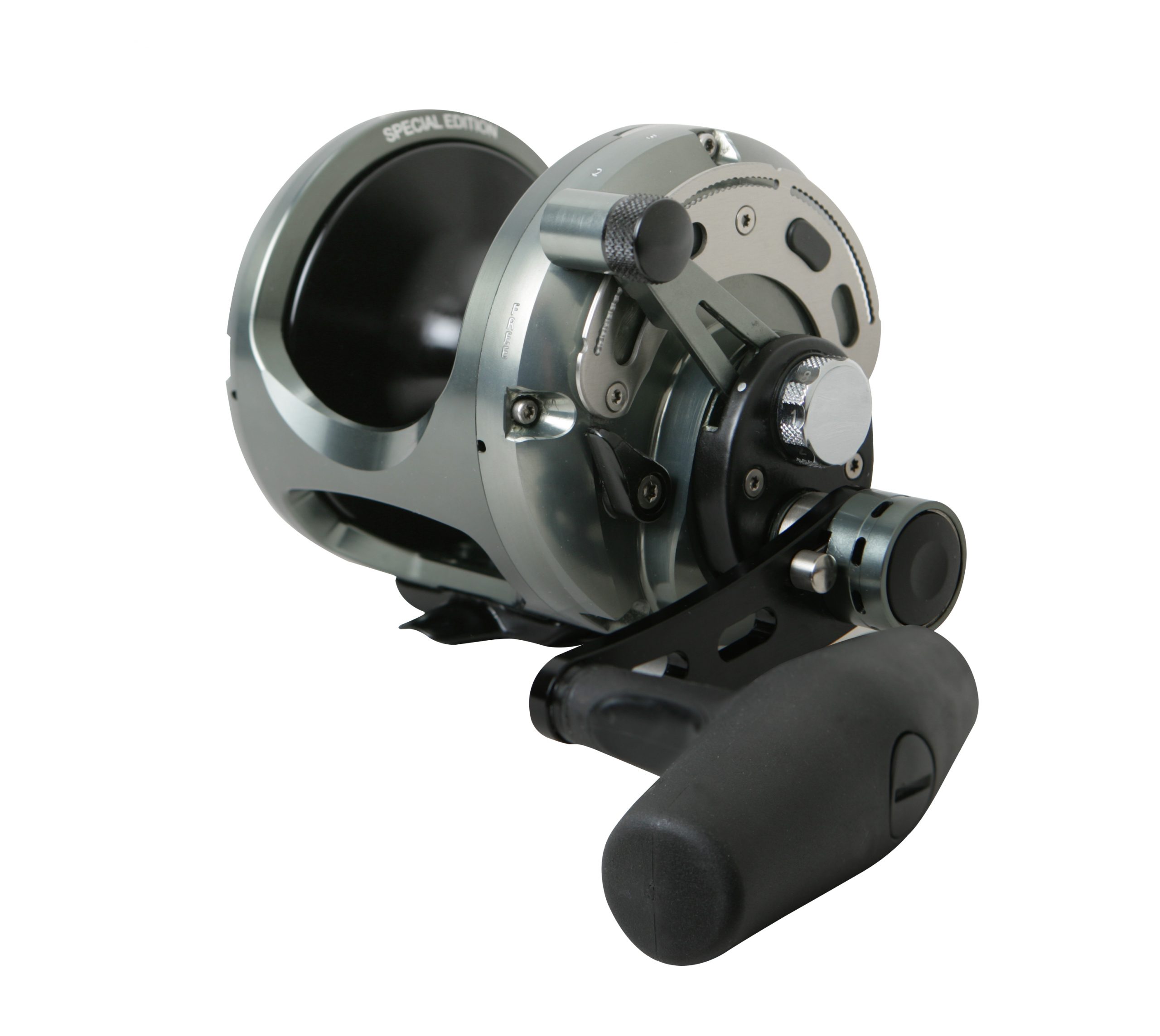 Okuma Makaira Special Edition 2 Speed Lever Drag Reels - Fisherman's  Outfitter